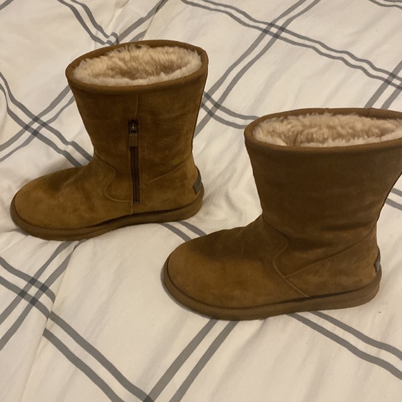 Ugg’s w zipper up sides! - Picture 3 of 9